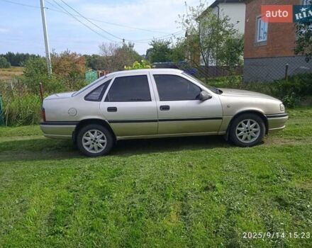 Опель Вектра 1993 в Львове на Automoto.ua Бежевый Опель Вектра, объемом двигателя 1.6 л и пробегом 400 тыс. км за 1500 $, фото 8 на Automoto.ua