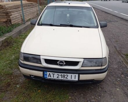 Опель Вектра 1994 в Галиче на Automoto.ua Бежевый Опель Вектра, объемом двигателя 1.7 л и пробегом 440 тыс. км за 1150 $, фото 5 на Automoto.ua
