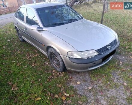 Бежевый Опель Вектра, объемом двигателя 1.8 л и пробегом 280 тыс. км за 1350 $, фото 13 на Automoto.ua