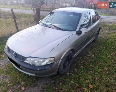 Бежевый Опель Вектра, объемом двигателя 1.8 л и пробегом 280 тыс. км за 1350 $, фото 8 на Automoto.ua