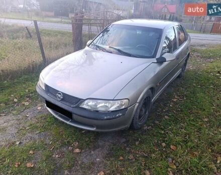 Бежевый Опель Вектра, объемом двигателя 1.8 л и пробегом 280 тыс. км за 1350 $, фото 12 на Automoto.ua