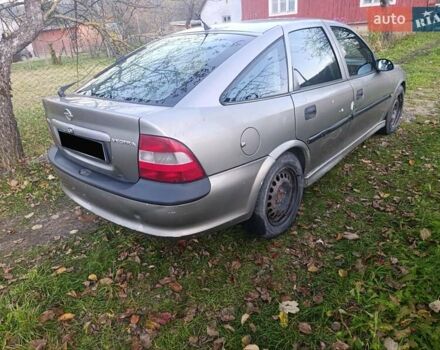 Бежевый Опель Вектра, объемом двигателя 1.8 л и пробегом 280 тыс. км за 1350 $, фото 2 на Automoto.ua