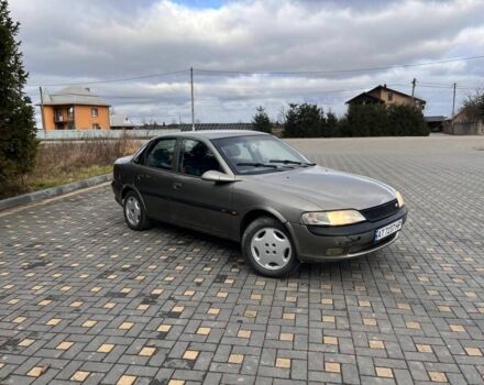 Бежевый Опель Вектра, объемом двигателя 1.6 л и пробегом 420 тыс. км за 1650 $, фото 5 на Automoto.ua