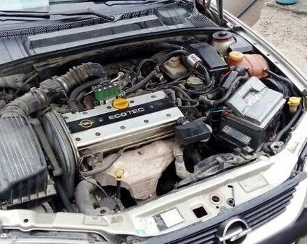 Бежевий Опель Вектра, об'ємом двигуна 1.8 л та пробігом 280 тис. км за 3000 $, фото 8 на Automoto.ua