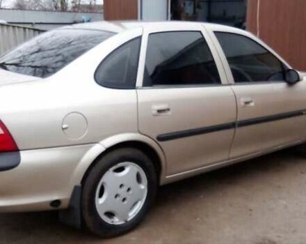 Бежевий Опель Вектра, об'ємом двигуна 1.8 л та пробігом 280 тис. км за 3000 $, фото 1 на Automoto.ua