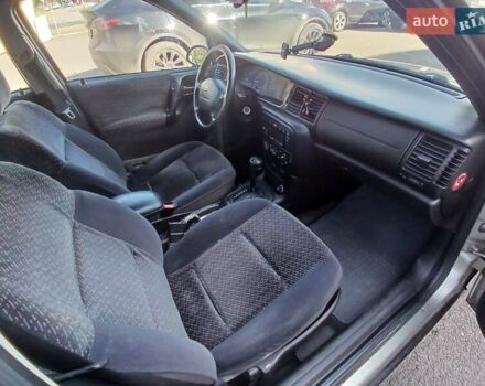 Бежевый Опель Вектра, объемом двигателя 1.6 л и пробегом 303 тыс. км за 2450 $, фото 8 на Automoto.ua