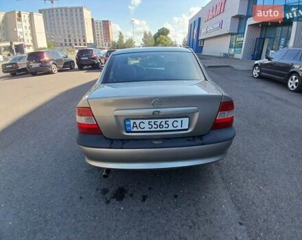 Бежевий Опель Вектра, об'ємом двигуна 1.6 л та пробігом 303 тис. км за 2450 $, фото 5 на Automoto.ua