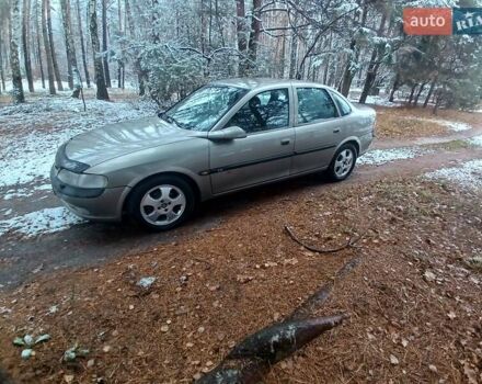 Бежевый Опель Вектра, объемом двигателя 1.6 л и пробегом 303 тыс. км за 2450 $, фото 16 на Automoto.ua