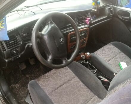 Бежевый Опель Вектра, объемом двигателя 1.6 л и пробегом 340 тыс. км за 2000 $, фото 5 на Automoto.ua