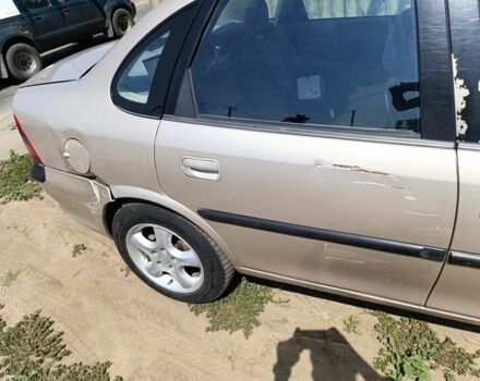 Бежевый Опель Вектра, объемом двигателя 2 л и пробегом 211 тыс. км за 1194 $, фото 4 на Automoto.ua