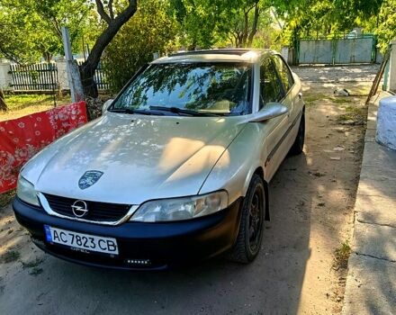Бежевий Опель Вектра, об'ємом двигуна 2 л та пробігом 350 тис. км за 3000 $, фото 1 на Automoto.ua