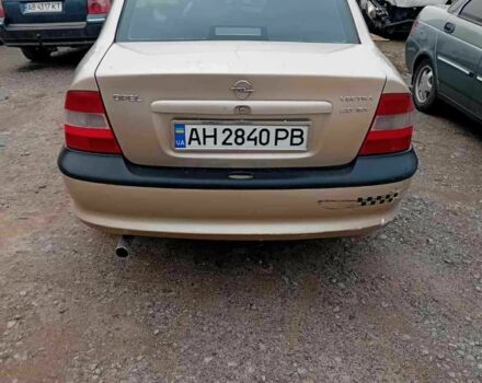 Бежевий Опель Вектра, об'ємом двигуна 2 л та пробігом 340 тис. км за 1350 $, фото 4 на Automoto.ua