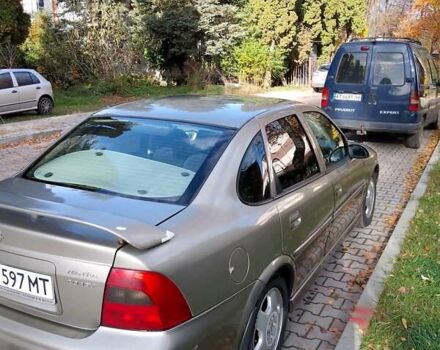 Опель Вектра 1999 в Сокале на Automoto.ua Бежевый Опель Вектра, объемом двигателя 2 л и пробегом 353 тыс. км за 2700 $, фото 7 на Automoto.ua
