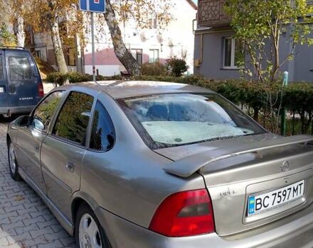 Опель Вектра 1999 в Сокале на Automoto.ua Бежевый Опель Вектра, объемом двигателя 2 л и пробегом 353 тыс. км за 2700 $, фото 8 на Automoto.ua