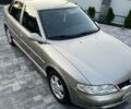 Бежевий Опель Вектра, об'ємом двигуна 1.6 л та пробігом 177 тис. км за 3200 $, фото 8 на Automoto.ua