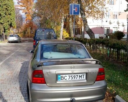 Опель Вектра 1999 в Сокале на Automoto.ua Бежевый Опель Вектра, объемом двигателя 2 л и пробегом 353 тыс. км за 2700 $, фото 11 на Automoto.ua