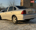 Бежевый Опель Вектра, объемом двигателя 2 л и пробегом 415 тыс. км за 2800 $, фото 1 на Automoto.ua