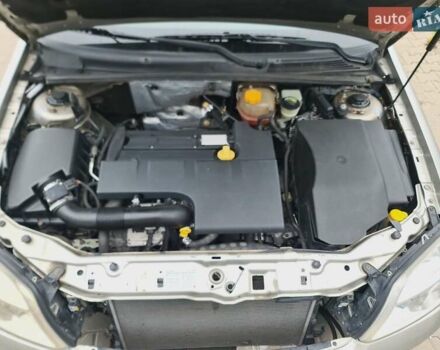 Бежевый Опель Вектра, объемом двигателя 2.2 л и пробегом 320 тыс. км за 4500 $, фото 6 на Automoto.ua