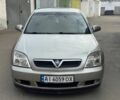 Опель Вектра 2004 у Києві на Automoto.ua Бежевий Опель Вектра, об'ємом двигуна 3.2 л та пробігом 300 тис. км за 3850 $, фото 2 на Automoto.ua