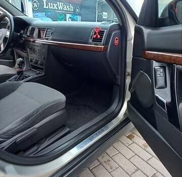 Бежевый Опель Вектра, объемом двигателя 2.2 л и пробегом 300 тыс. км за 3500 $, фото 11 на Automoto.ua