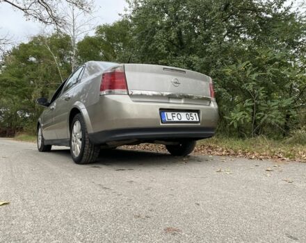 Бежевий Опель Вектра, об'ємом двигуна 2 л та пробігом 293 тис. км за 1999 $, фото 8 на Automoto.ua