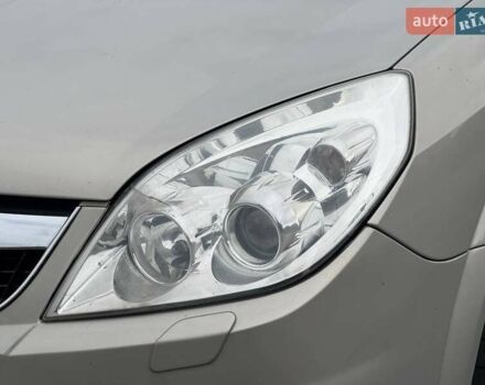 Бежевый Опель Вектра, объемом двигателя 2.2 л и пробегом 200 тыс. км за 6250 $, фото 17 на Automoto.ua