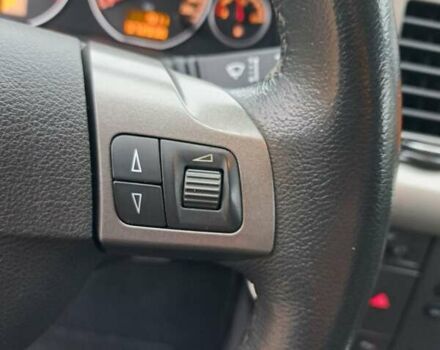 Бежевий Опель Вектра, об'ємом двигуна 2.2 л та пробігом 72 тис. км за 7600 $, фото 34 на Automoto.ua