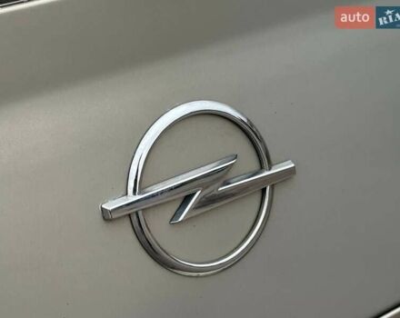 Бежевый Опель Вектра, объемом двигателя 2.2 л и пробегом 200 тыс. км за 6250 $, фото 29 на Automoto.ua