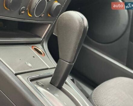 Бежевый Опель Вектра, объемом двигателя 2.2 л и пробегом 200 тыс. км за 6250 $, фото 40 на Automoto.ua