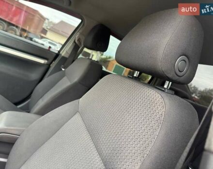 Бежевый Опель Вектра, объемом двигателя 2.2 л и пробегом 200 тыс. км за 6250 $, фото 31 на Automoto.ua