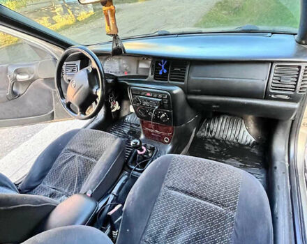 Бежевий Опель Вектра, об'ємом двигуна 1.8 л та пробігом 240 тис. км за 1500 $, фото 6 на Automoto.ua
