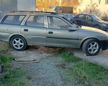 Бежевый Опель Вектра, объемом двигателя 2 л и пробегом 250 тыс. км за 800 $, фото 2 на Automoto.ua