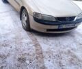 Бежевый Опель Вектра, объемом двигателя 1.6 л и пробегом 280 тыс. км за 2800 $, фото 6 на Automoto.ua