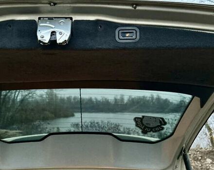 Бежевий Опель Вектра, об'ємом двигуна 1.8 л та пробігом 130 тис. км за 6800 $, фото 5 на Automoto.ua