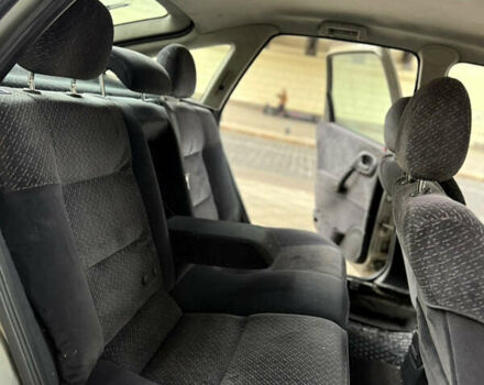 Бежевый Опель Вектра, объемом двигателя 1.6 л и пробегом 300 тыс. км за 900 $, фото 9 на Automoto.ua