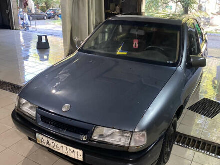 Бежевый Опель Вектра, объемом двигателя 2 л и пробегом 200 тыс. км за 1000 $, фото 1 на Automoto.ua