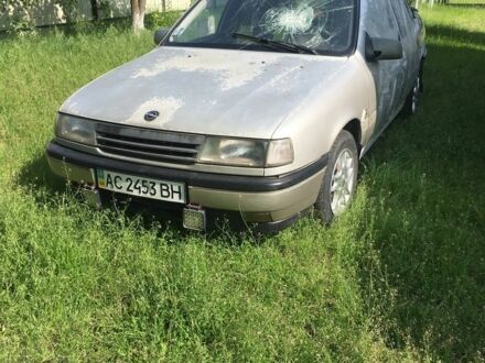 Опель Вектра 1992 у Луцьку на Automoto.ua Бежевий Опель Вектра, об'ємом двигуна 2 л та пробігом 300 тис. км за 1100 $, фото 1 на Automoto.ua