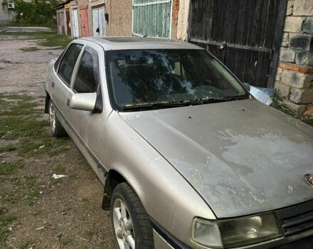 Бежевый Опель Вектра, объемом двигателя 2 л и пробегом 450 тыс. км за 1200 $, фото 1 на Automoto.ua