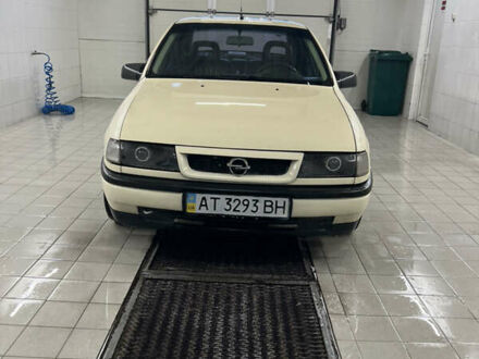 Опель Вектра 1994 в Ивано-Франковске на Automoto.ua Бежевый Опель Вектра, объемом двигателя 1.7 л и пробегом 400 тыс. км за 1600 $, фото 1 на Automoto.ua