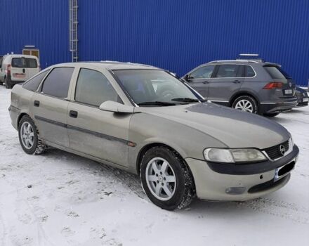 Бежевый Опель Вектра, объемом двигателя 2 л и пробегом 500 тыс. км за 1900 $, фото 1 на Automoto.ua