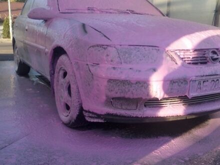 Бежевый Опель Вектра, объемом двигателя 1.6 л и пробегом 400 тыс. км за 1900 $, фото 1 на Automoto.ua