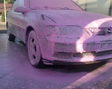 Бежевий Опель Вектра, об'ємом двигуна 1.6 л та пробігом 400 тис. км за 1900 $, фото 1 на Automoto.ua