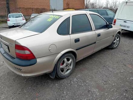 Бежевий Опель Вектра, об'ємом двигуна 2 л та пробігом 340 тис. км за 1350 $, фото 1 на Automoto.ua