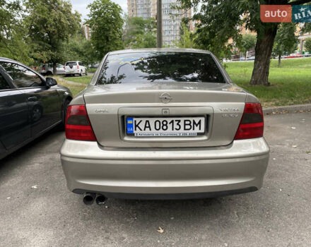Бежевий Опель Вектра, об'ємом двигуна 1.8 л та пробігом 400 тис. км за 2300 $, фото 1 на Automoto.ua