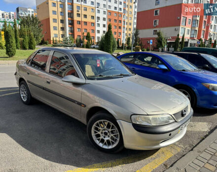 Бежевий Опель Вектра, об'ємом двигуна 2 л та пробігом 290 тис. км за 1750 $, фото 1 на Automoto.ua