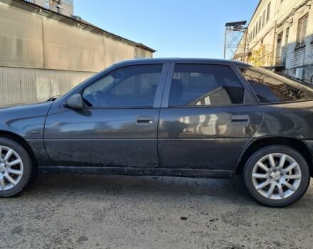 Черный Опель Вектра, объемом двигателя 2 л и пробегом 320 тыс. км за 1700 $, фото 1 на Automoto.ua