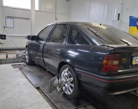 Черный Опель Вектра, объемом двигателя 2 л и пробегом 320 тыс. км за 1700 $, фото 11 на Automoto.ua