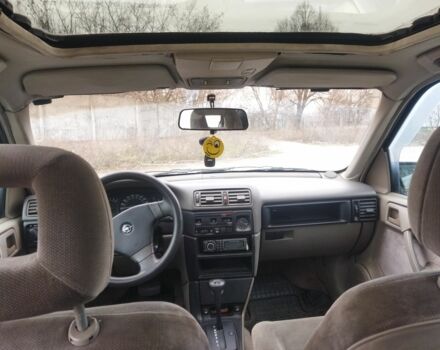 Чорний Опель Вектра, об'ємом двигуна 2 л та пробігом 111 тис. км за 1600 $, фото 4 на Automoto.ua