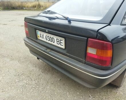 Чорний Опель Вектра, об'ємом двигуна 2 л та пробігом 111 тис. км за 1600 $, фото 8 на Automoto.ua