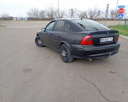 Чорний Опель Вектра, об'ємом двигуна 2 л та пробігом 360 тис. км за 2700 $, фото 3 на Automoto.ua